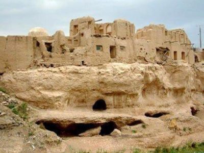 روستای تاریخی قروه شهرستان ابهر در استان زنجان صاحب کتاب شد