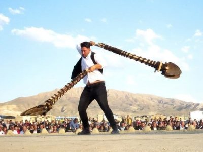 جشن شکرانه آب و باروری طبیعت یا آیین بیل گردانی با دو هزار سال قدمت یکی از مهمترین ورزش های بومی و محلی استان مرکزی
