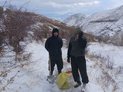 روستای اویندین و تلاش برای برقراری آب توسط مردم